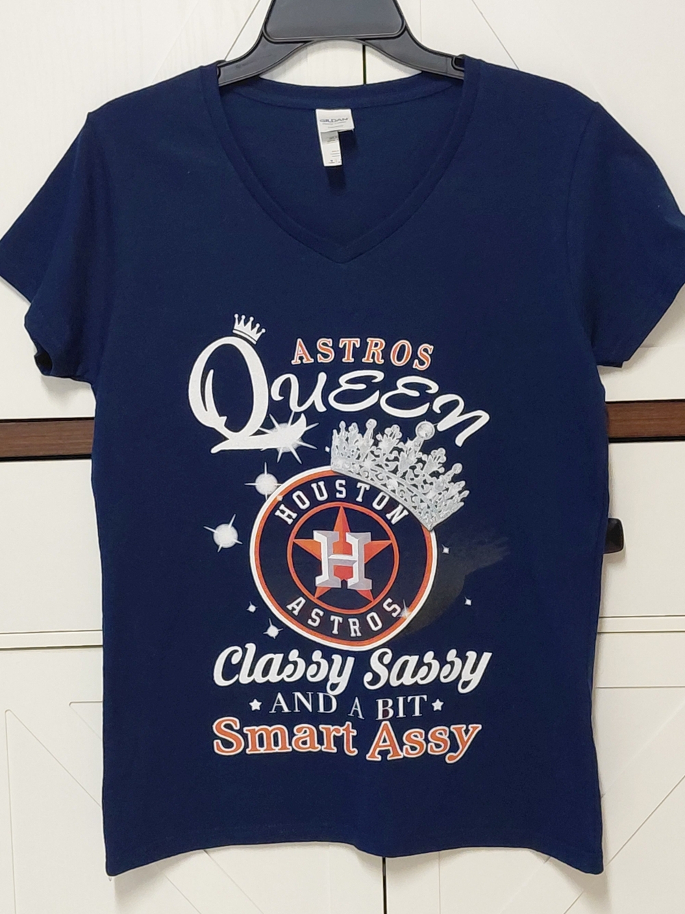 Houston⚾️Astros Queen Custom Graphic V-Neck Tee Team Logo Gildan Ladies Sz. (M)